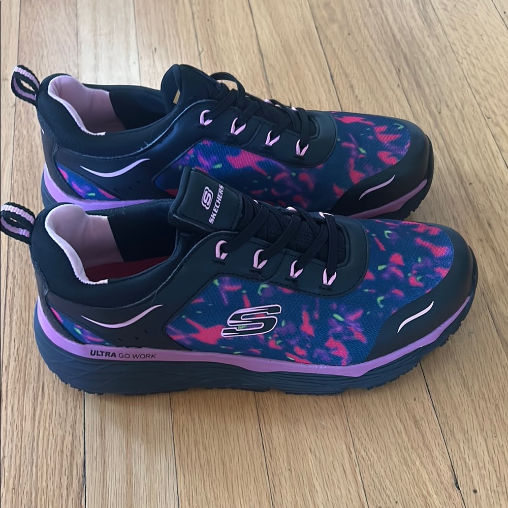 Skechers Black and Pink Sneakers Dynamic Design